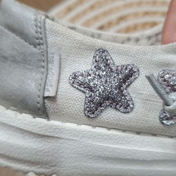 Hey Dude Wendy,  Silver Star Youth slip ones, Size 3Y - Picture 8 of 9